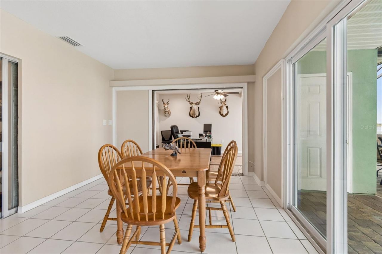 300 Driftwood Drive W, Palm Harbor, FL 34683 Photo