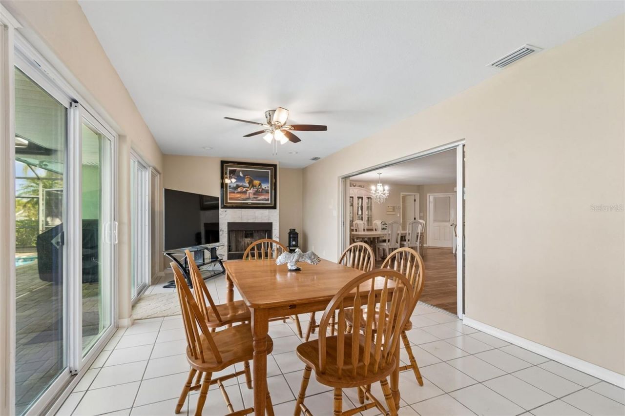 300 Driftwood Drive W, Palm Harbor, FL 34683 Photo