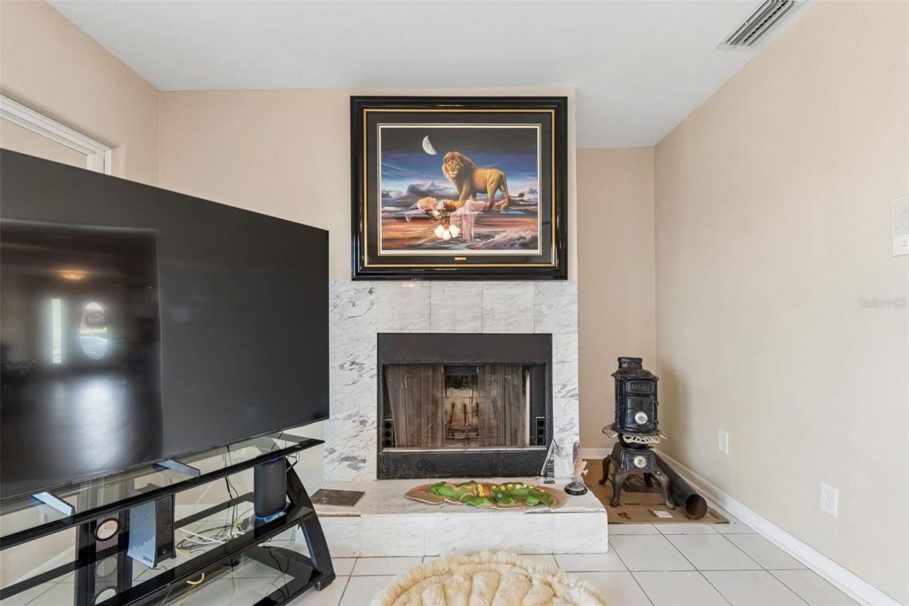 300 Driftwood Drive W, Palm Harbor, FL 34683 Photo