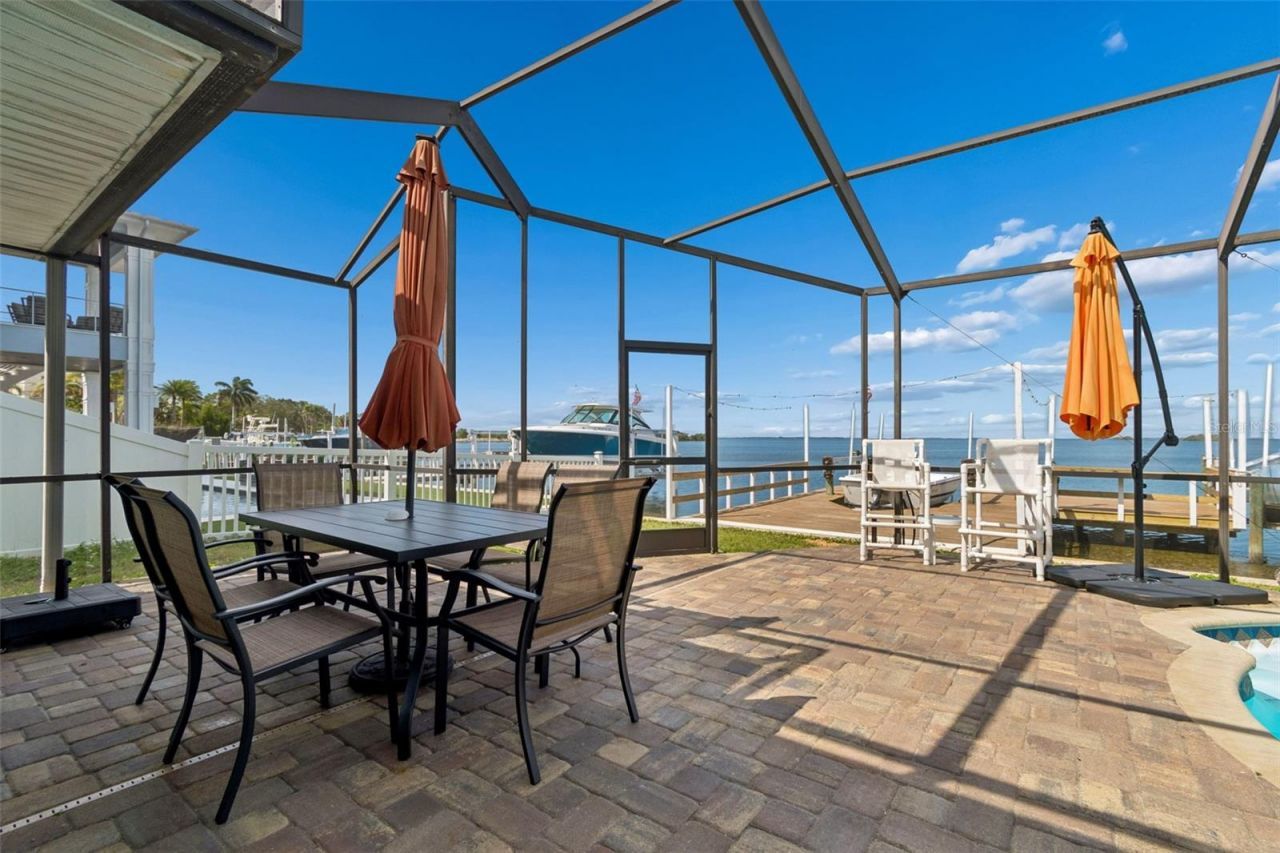300 Driftwood Drive W, Palm Harbor, FL 34683 Photo