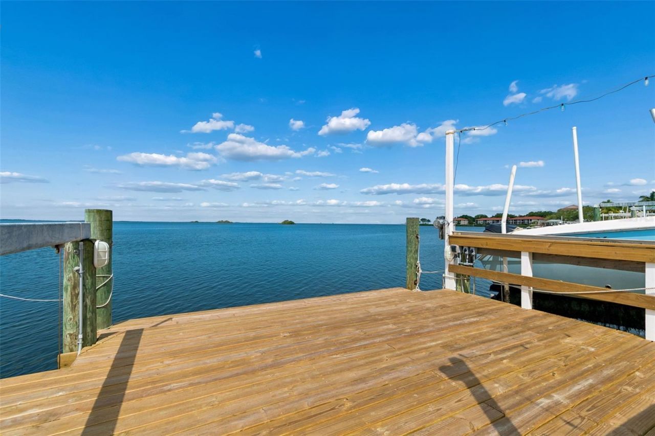 300 Driftwood Drive W, Palm Harbor, FL 34683 Photo