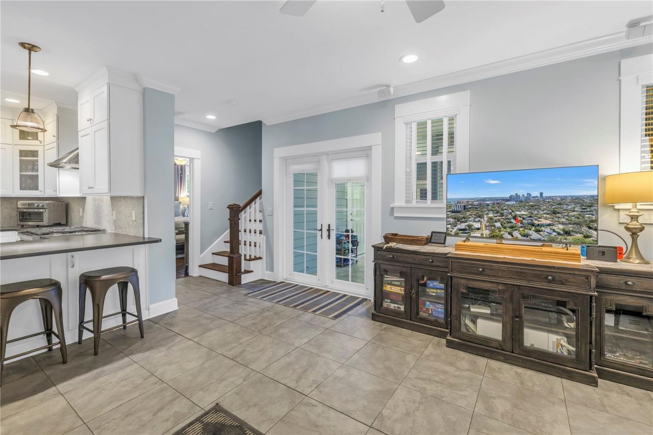 436 12th Avenue Ne, Saint Petersburg, FL 33701 Photo