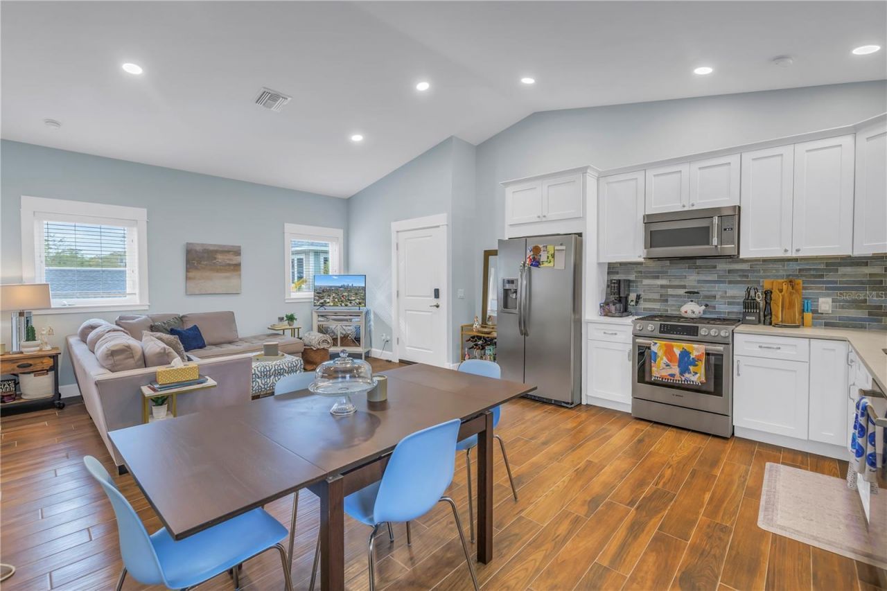 436 12th Avenue Ne, Saint Petersburg, FL 33701 Photo