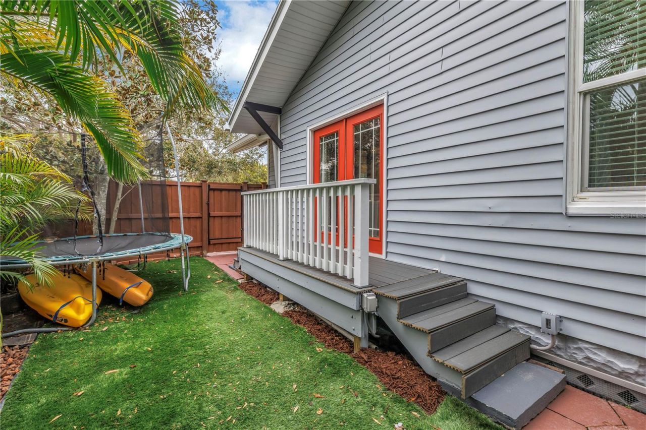 436 12th Avenue Ne, Saint Petersburg, FL 33701 Photo