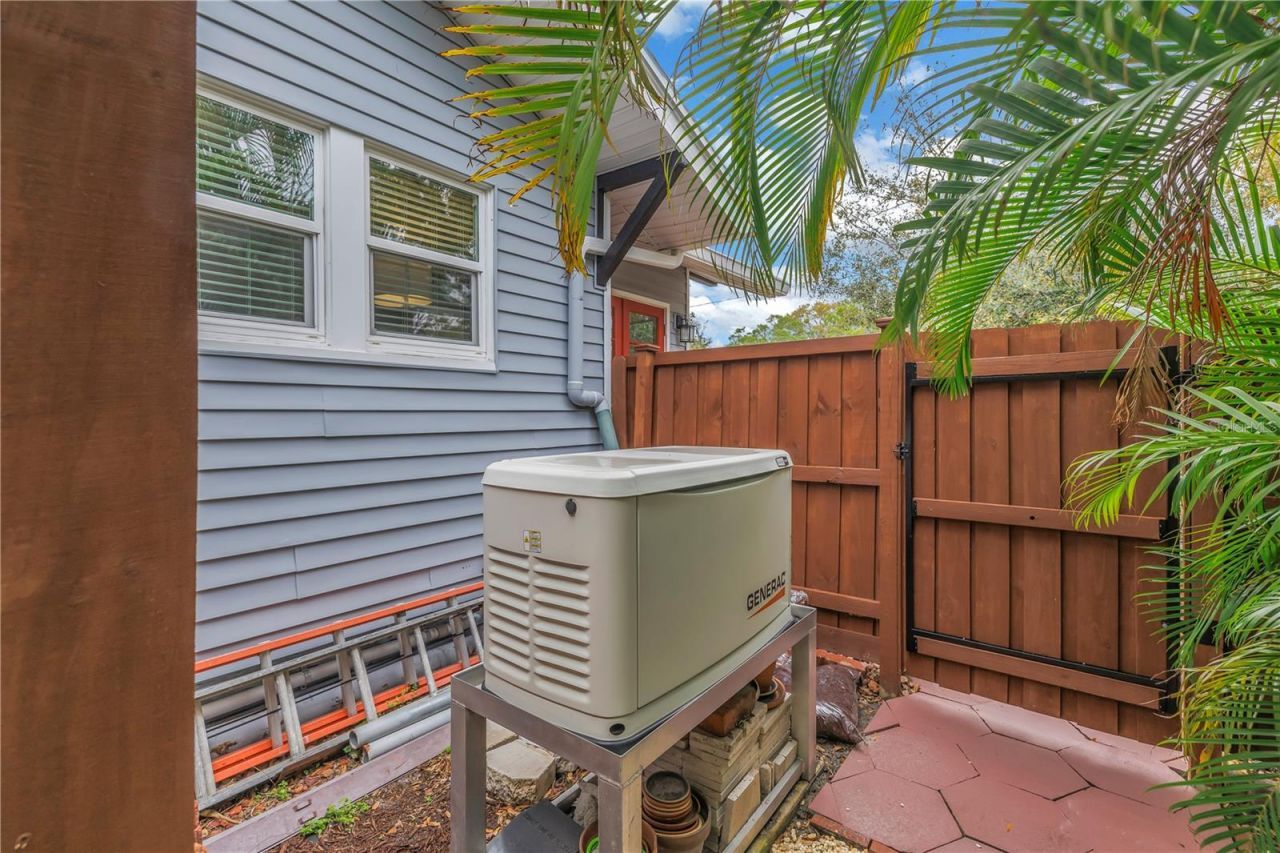 436 12th Avenue Ne, Saint Petersburg, FL 33701 Photo