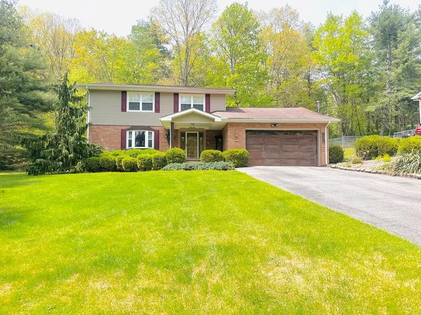 256 DAN MONT VISTA, DANIELS, WV 25832