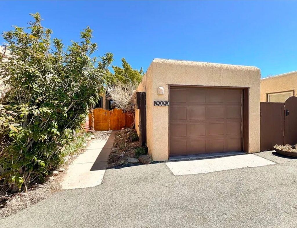 2929 Plaza Azul , Santa Fe, NM 87507 Main Photo