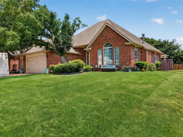 1608 Natchez Road, Edmond, OK 73012