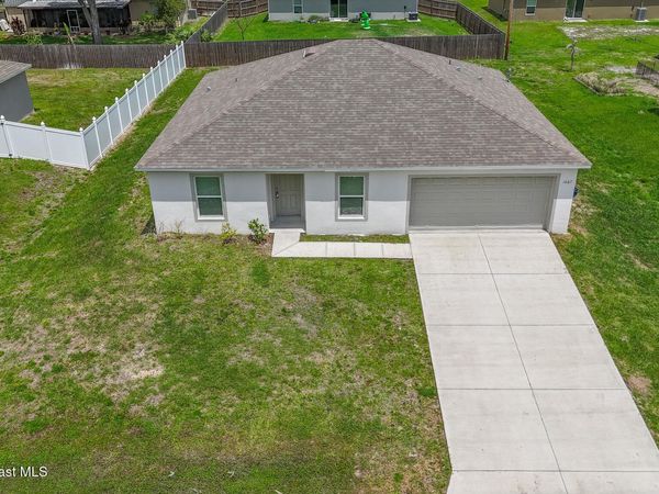 1667 Saint Street SE , Palm Bay, FL 32909