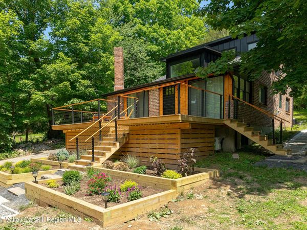 30 E Church Road, Saugerties, NY 12477