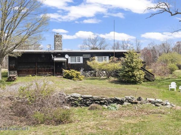 51 Sabeff Road, Hillsdale, NY 12529