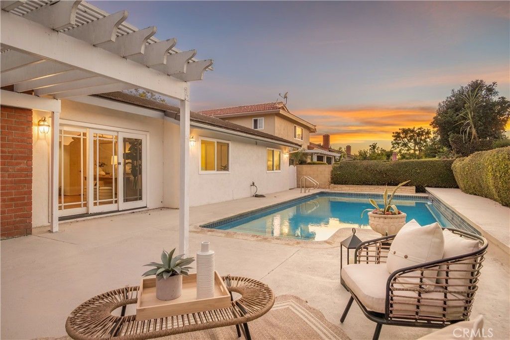 4657 Hazelnut Avenue, Seal Beach, CA 90740 Main Photo