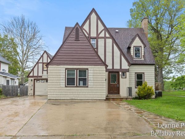 629 S Jefferson Street, Hastings, MI 49058