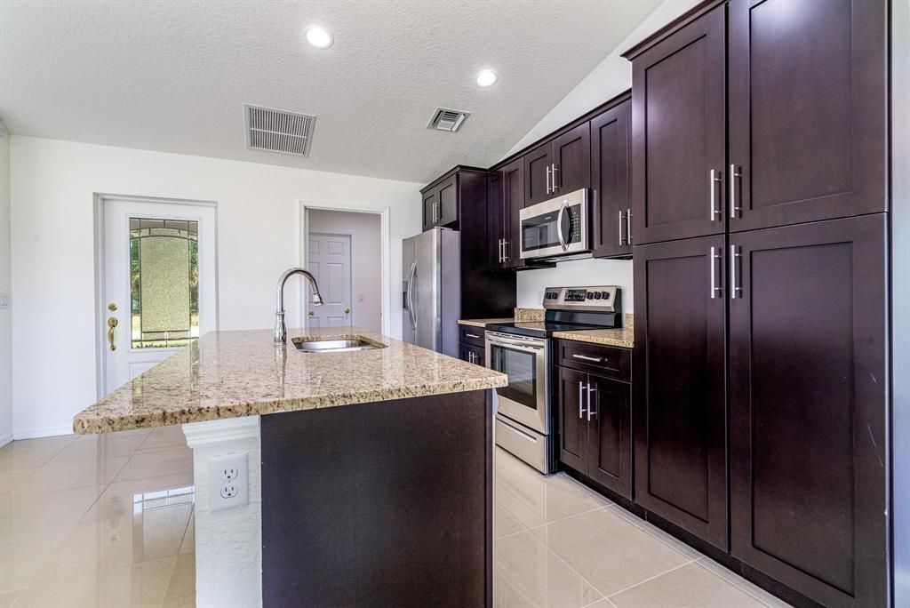 986 SW Romaine Lane, Port Saint Lucie, FL 34953 Photo