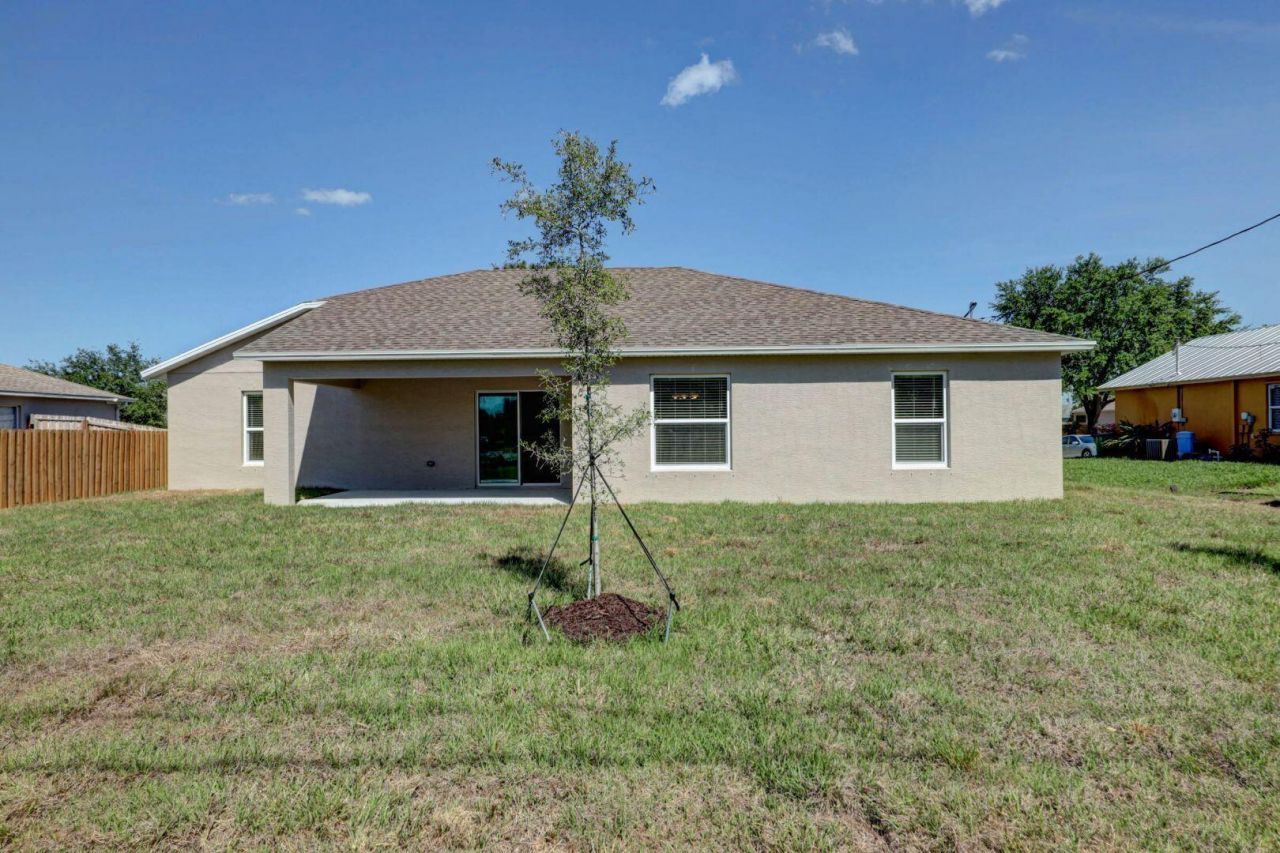 5181 NW Mayfield Lane, Port Saint Lucie, FL 34983 Photo