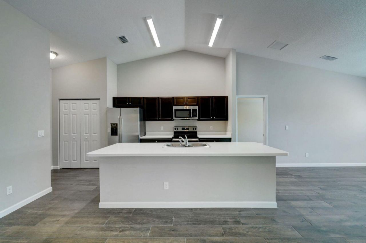5181 NW Mayfield Lane, Port Saint Lucie, FL 34983 Photo
