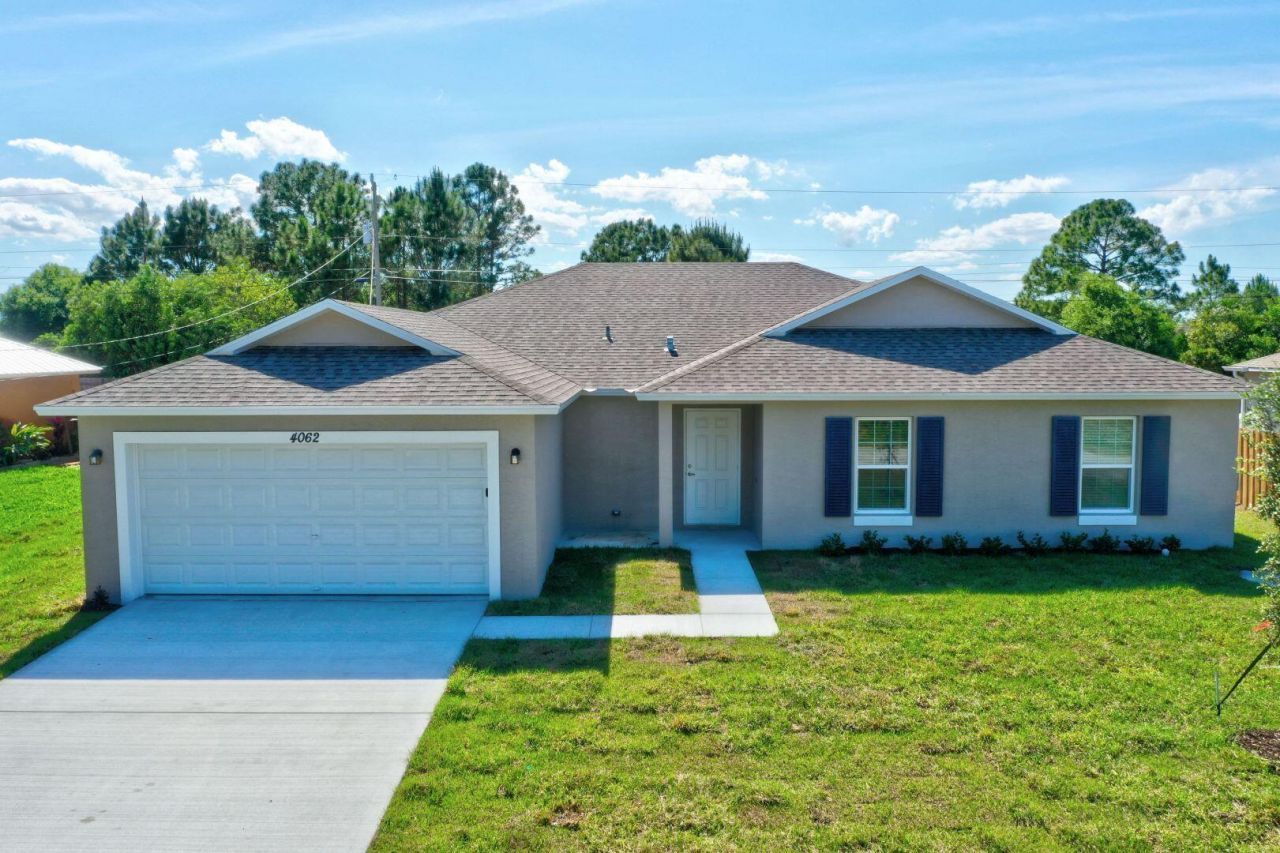 5181 NW Mayfield Lane, Port Saint Lucie, FL 34983 Photo