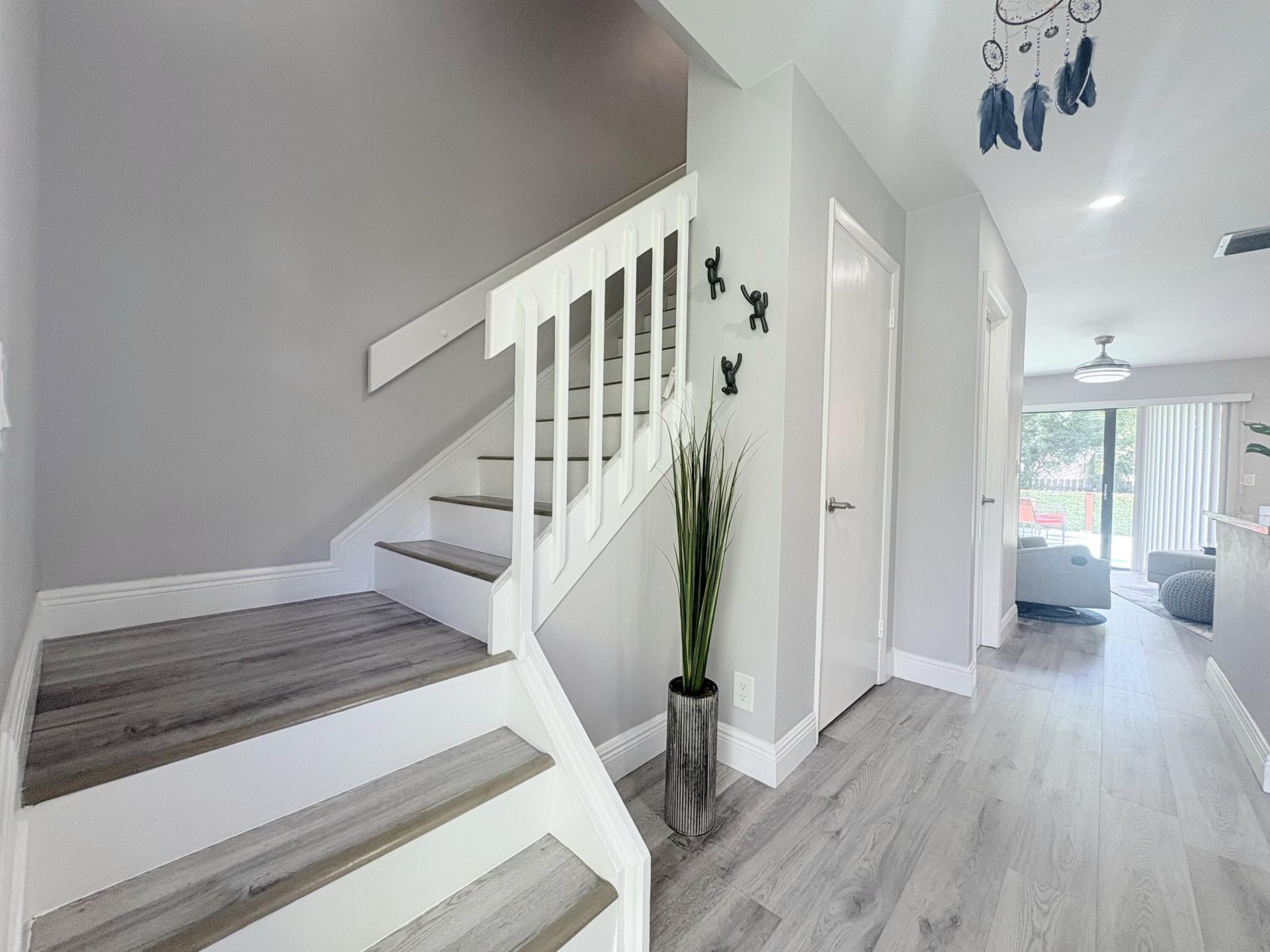 850 Hill Drive, Unit D, West Palm Beach, FL 33415 Photo