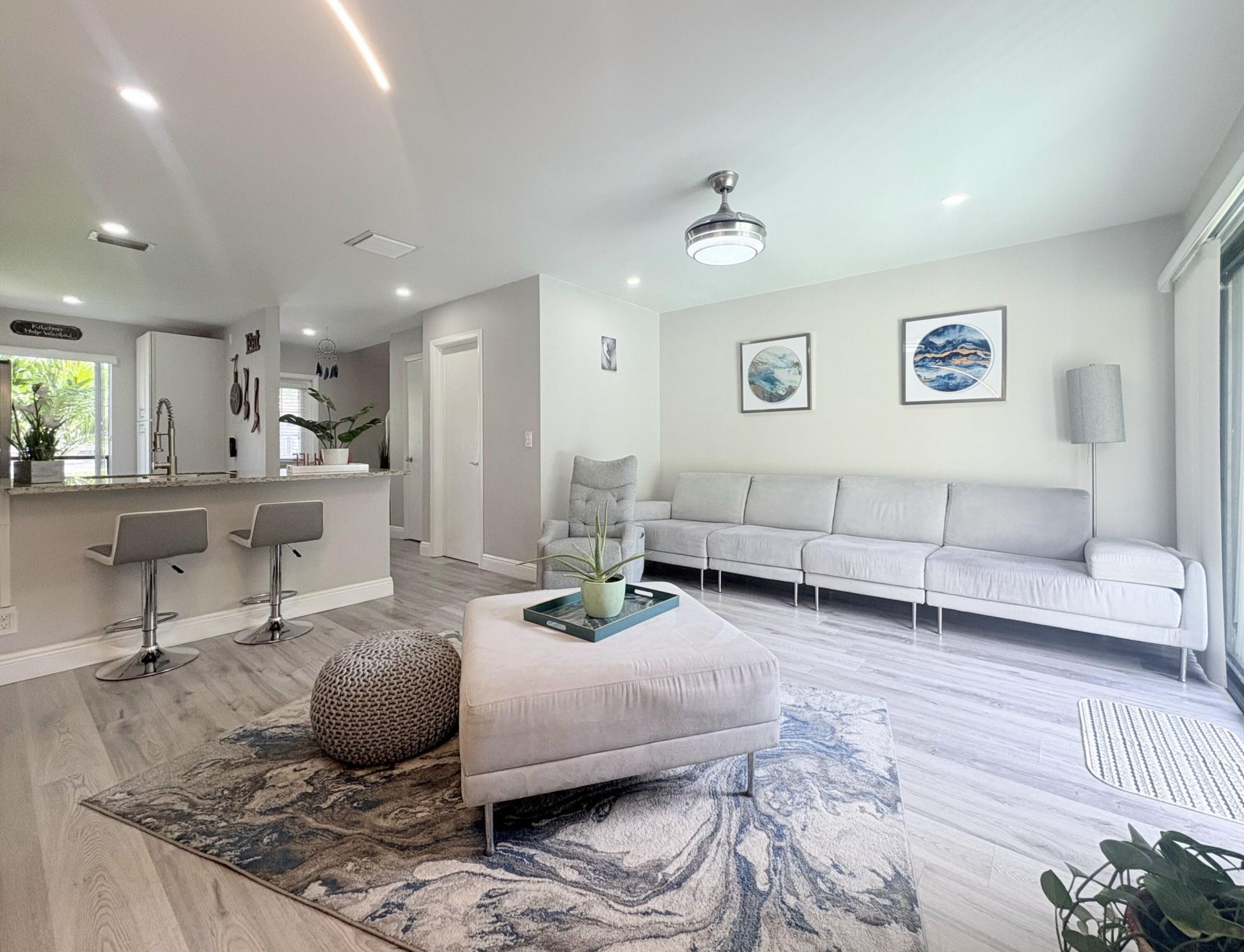 850 Hill Drive, Unit D, West Palm Beach, FL 33415 Photo