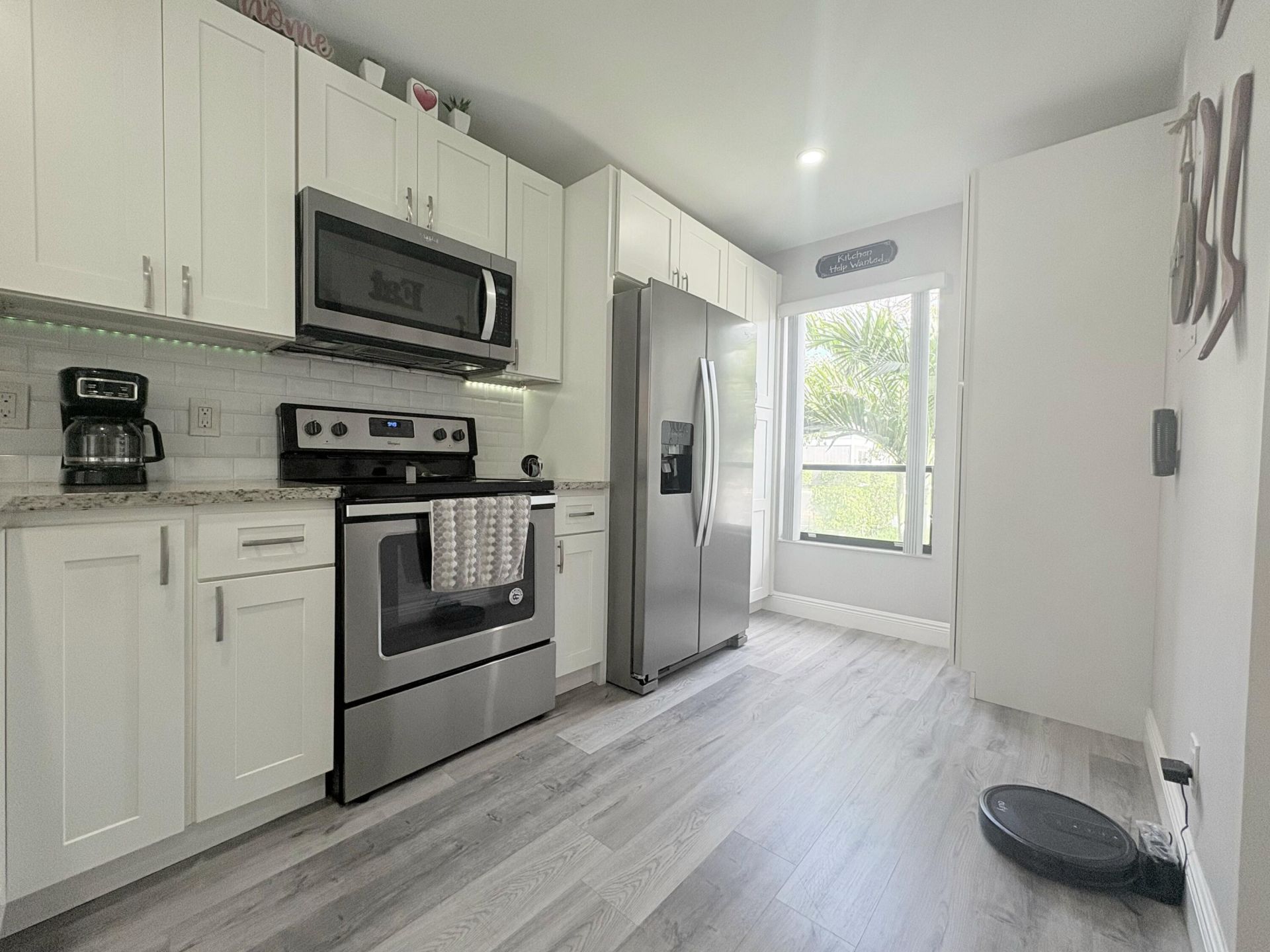 850 Hill Drive, Unit D, West Palm Beach, FL 33415 Photo
