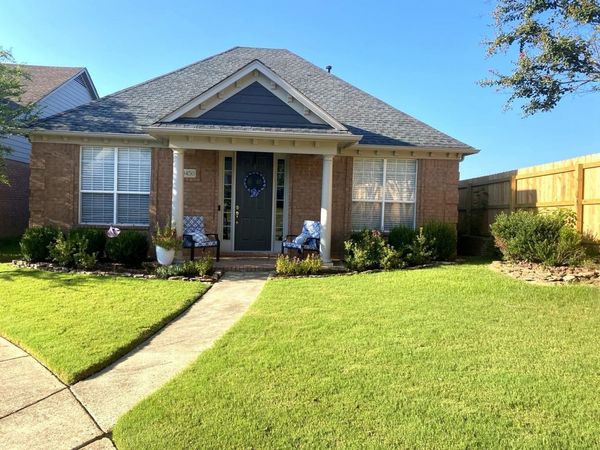 10450 KENSINGTON CIR, Collierville, TN 38017