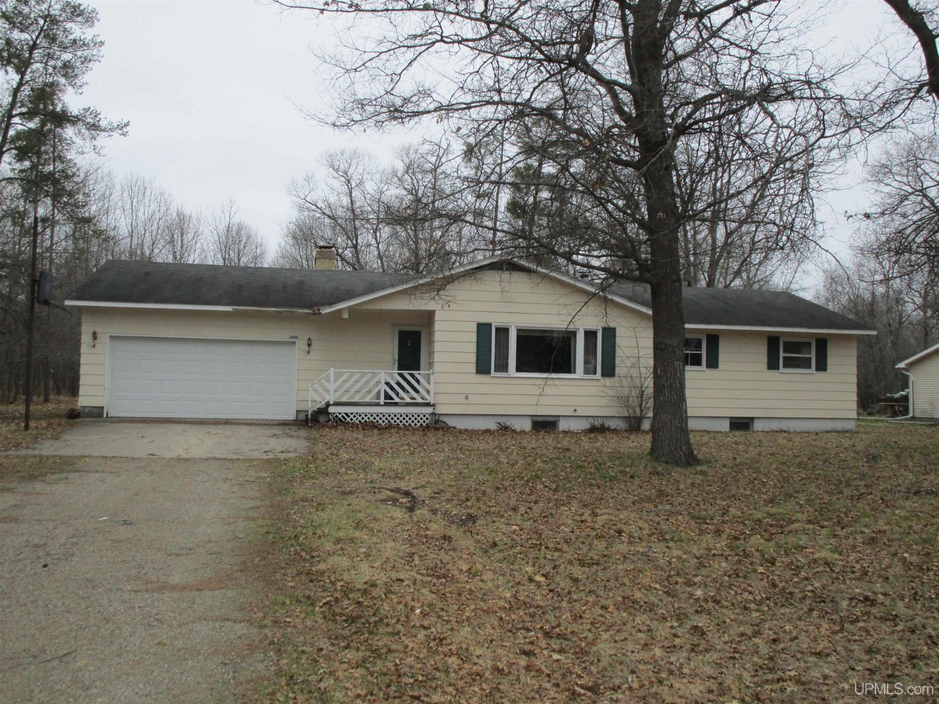 7379 S Lake Bluff O.5 Drive, Escanaba Twp, MI 49837 Main Photo