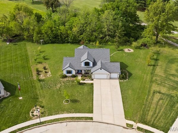 3713 GOLFVIEW Circle, Shiloh, IL 62221
