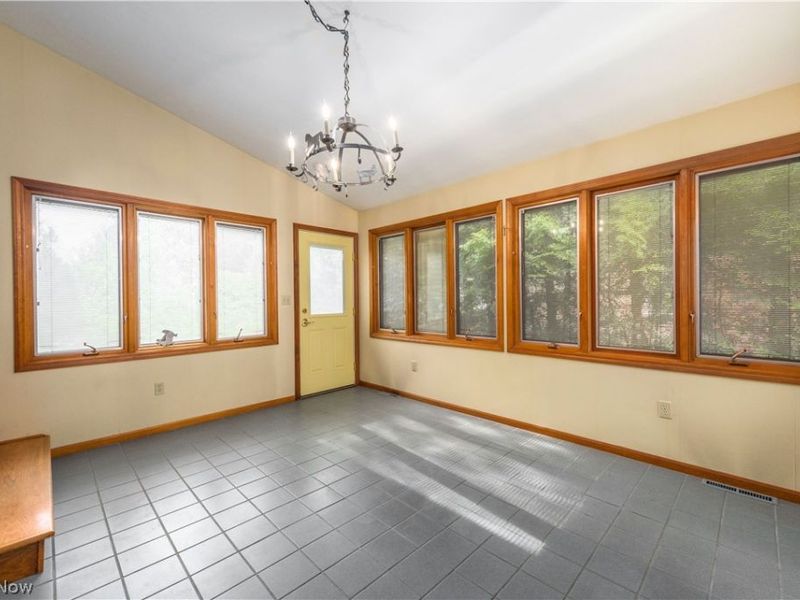 22870 Laramie Drive , Rocky River, OH 44116 Photo 18