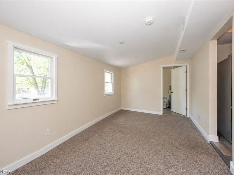 2337 Bel Aire Lane, Poland, OH 44514 Photo 8