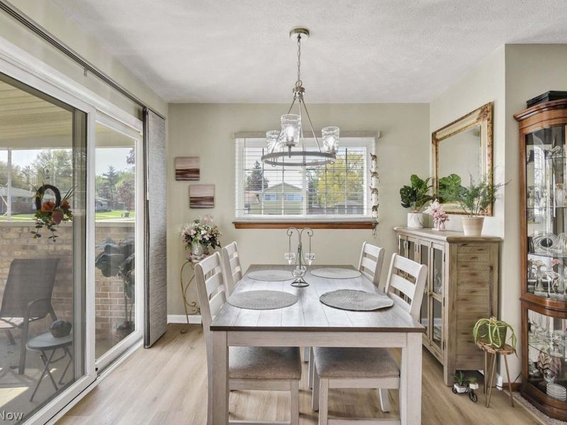 8702 Cambridge Drive , Parma, OH 44129 Photo 16