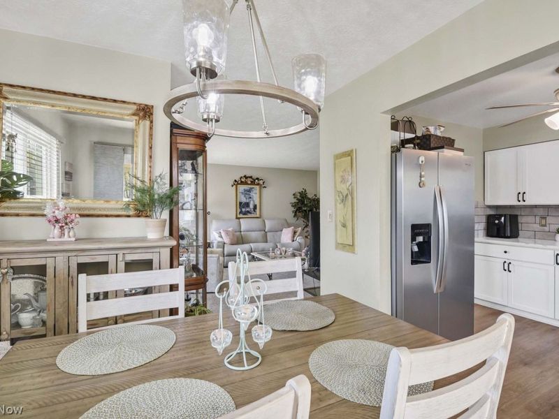 8702 Cambridge Drive , Parma, OH 44129 Photo 17