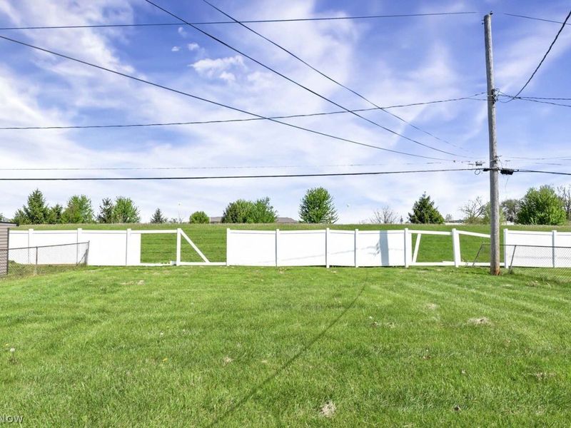 8702 Cambridge Drive , Parma, OH 44129 Photo 39