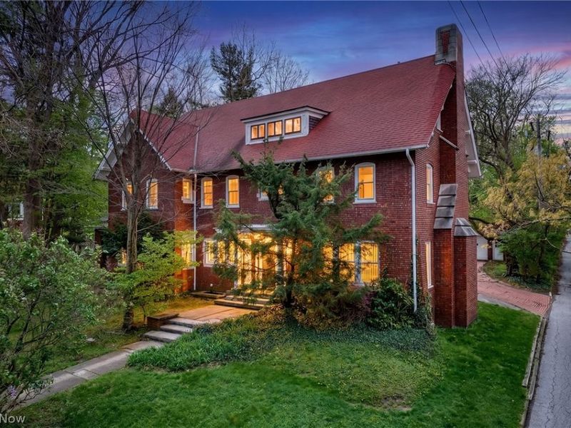 2656 E Overlook Road, Cleveland Heights, OH 44106 Photo 1