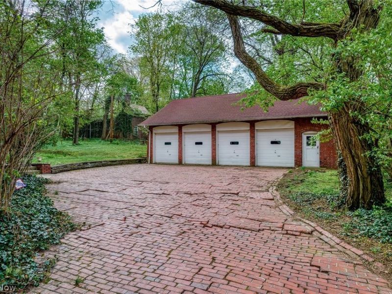 2656 E Overlook Road, Cleveland Heights, OH 44106 Photo 48