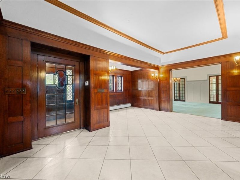 2656 E Overlook Road, Cleveland Heights, OH 44106 Photo 5