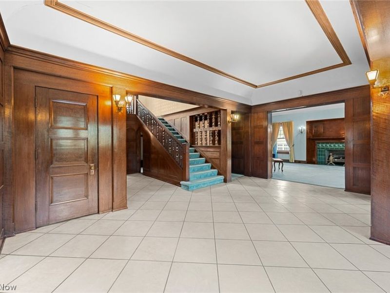 2656 E Overlook Road, Cleveland Heights, OH 44106 Photo 6