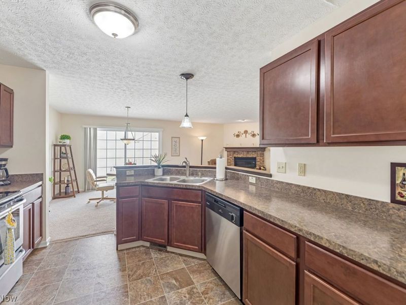 115 Carrington Court , Elyria, OH 44035 Photo 14