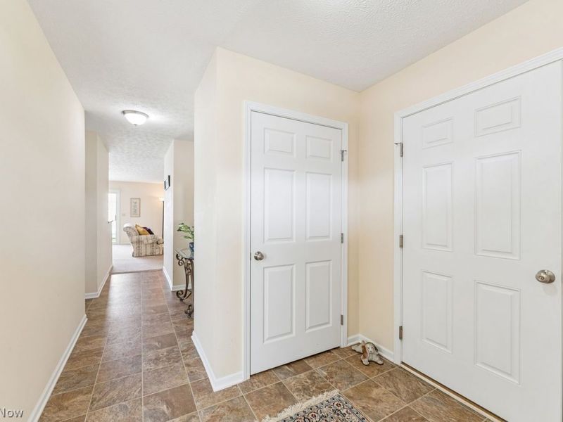 115 Carrington Court , Elyria, OH 44035 Photo 4