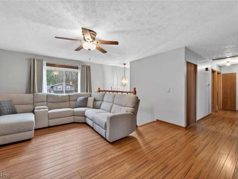 412 Stonewood Street , Canal Fulton, OH 44614 Photo 3