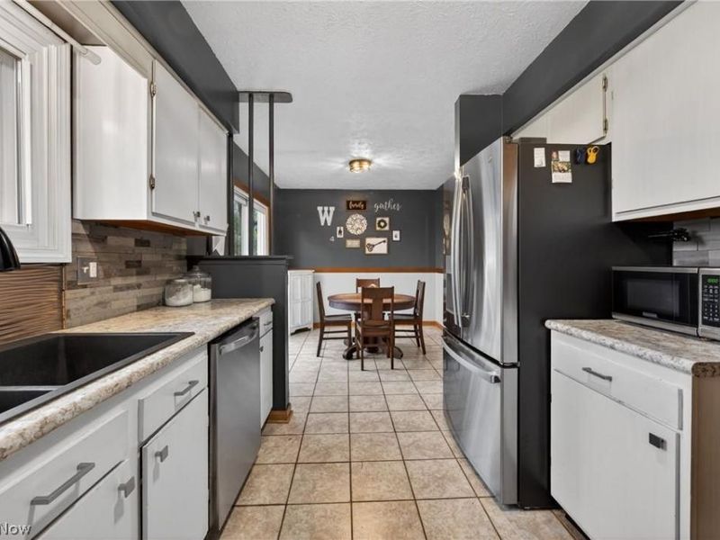 412 Stonewood Street , Canal Fulton, OH 44614 Photo 6