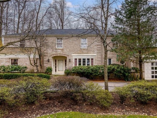 24170 Hermitage Road , Shaker Heights, OH 44122