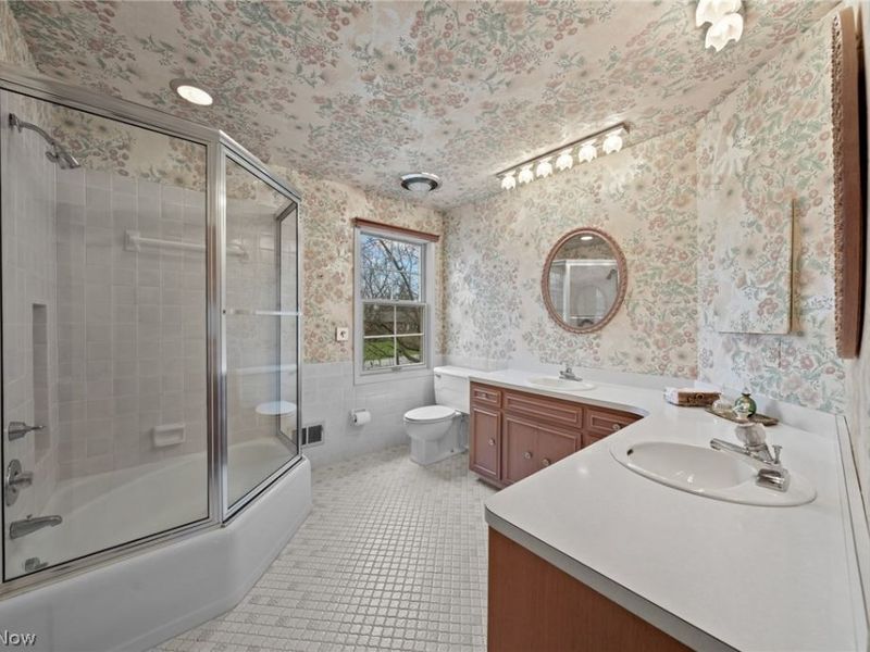 24170 Hermitage Road , Shaker Heights, OH 44122 Photo 23