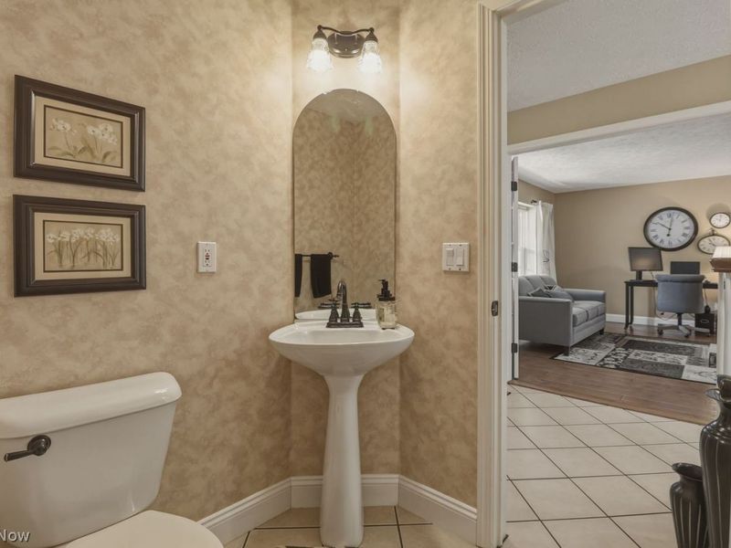5309 Cameron Court, Sheffield Village, OH 44054 Photo 10