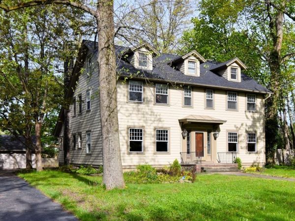 2868 Lee Road , Shaker Heights, OH 44120