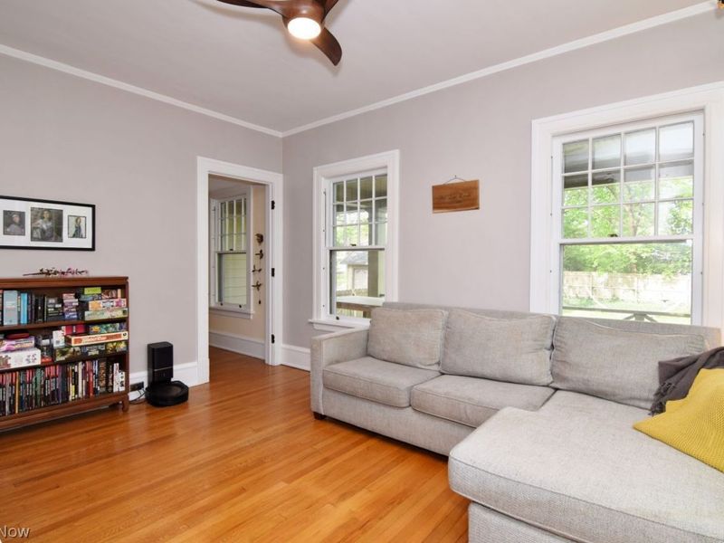 2868 Lee Road , Shaker Heights, OH 44120 Photo 14