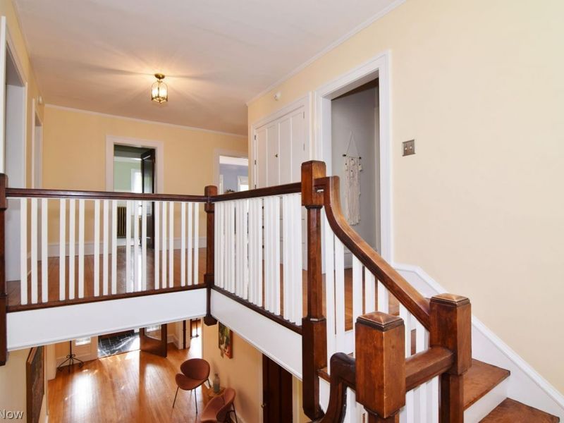 2868 Lee Road , Shaker Heights, OH 44120 Photo 17