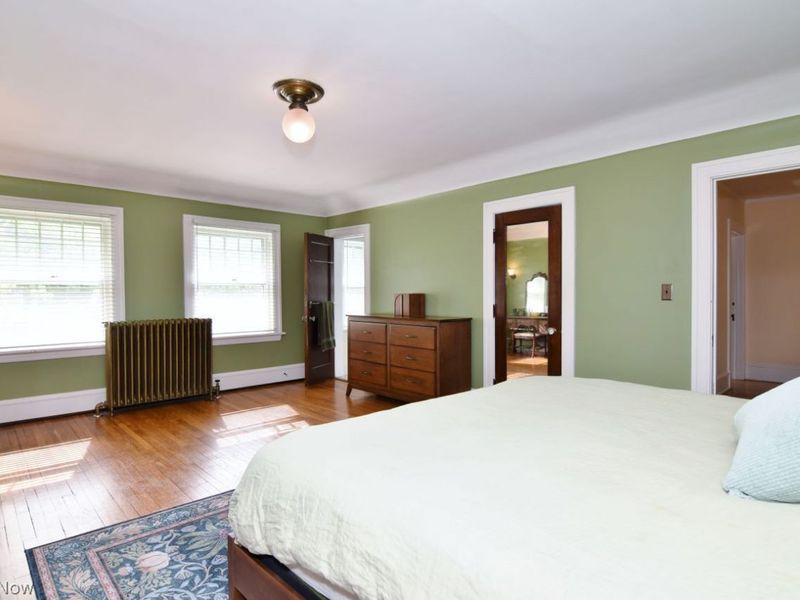 2868 Lee Road , Shaker Heights, OH 44120 Photo 19