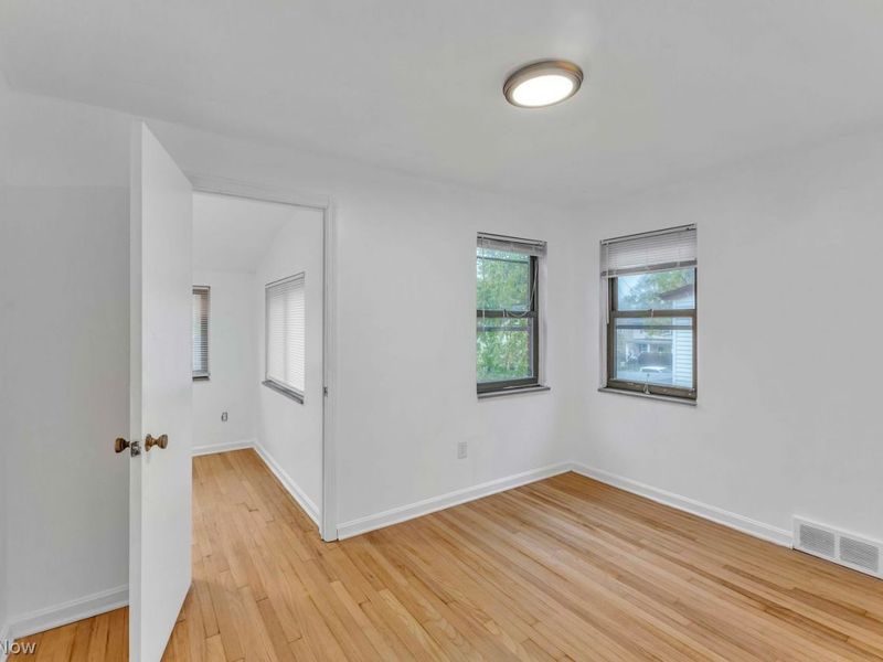 3098 Warren Road , Cleveland, OH 44111 Photo 13