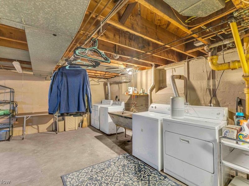 3098 Warren Road , Cleveland, OH 44111 Photo 32