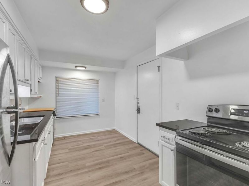 3098 Warren Road , Cleveland, OH 44111 Photo 11